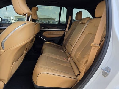 2023 Jeep Grand Cherokee Summit