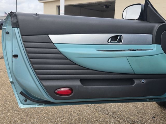 2002 Ford Thunderbird Base