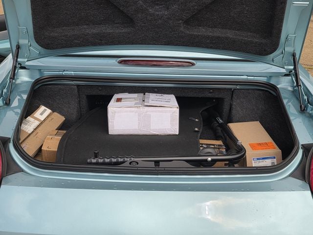 2002 Ford Thunderbird Base