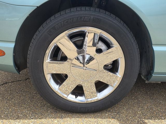 2002 Ford Thunderbird Base