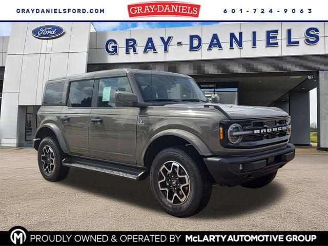 2026 Ford Bronco Outer Banks