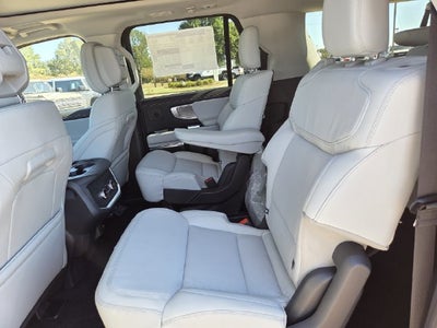2027 Ford Expedition Max Platinum