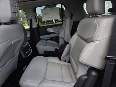 2027 Ford Expedition Active