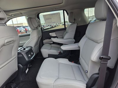 2027 Ford Expedition Active