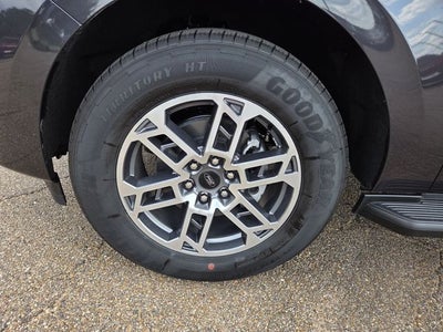 2026 Ford Expedition Active