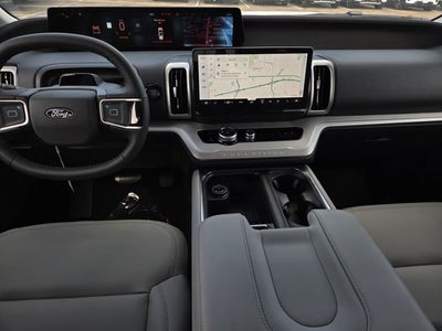 2027 Ford Expedition Active