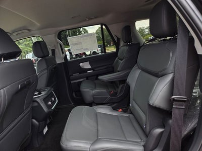 2027 Ford Expedition Active