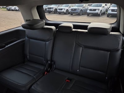 2027 Ford Expedition Active