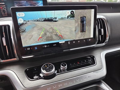 2027 Ford Expedition Platinum