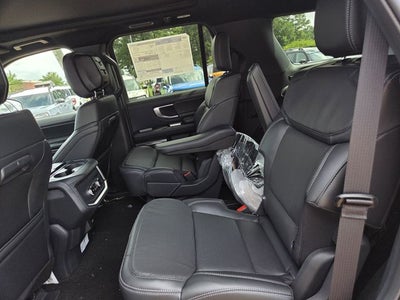 2026 Ford Expedition Platinum