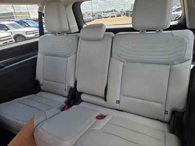 2027 Ford Expedition Platinum