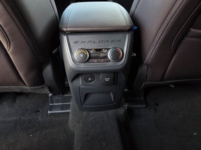 2027 Ford Explorer Platinum