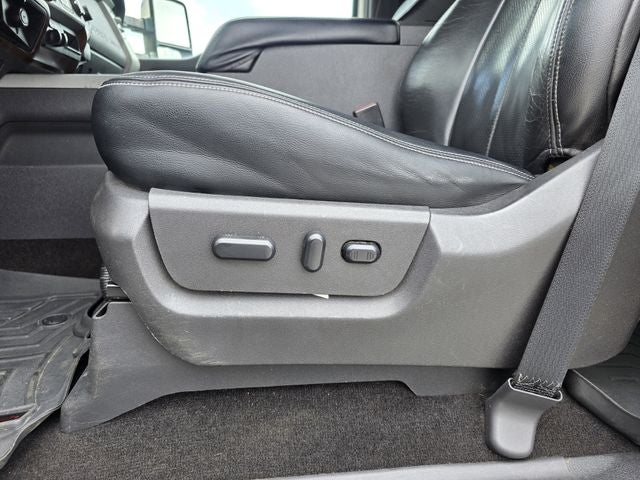 2015 Ford F-250SD Lariat