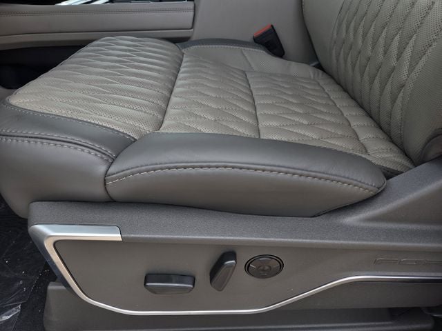 2026 Ford F-350SD Platinum DRW