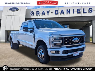 2026 Ford F-350SD Platinum DRW