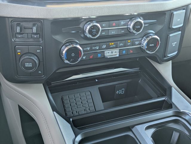 2026 Ford F-350SD Platinum DRW