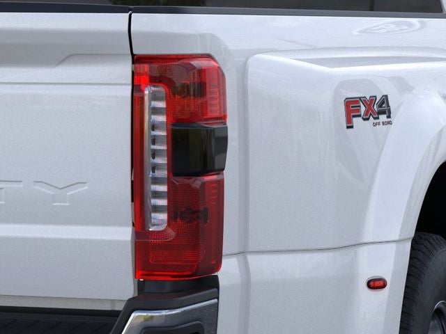 2026 Ford F-350SD Lariat DRW
