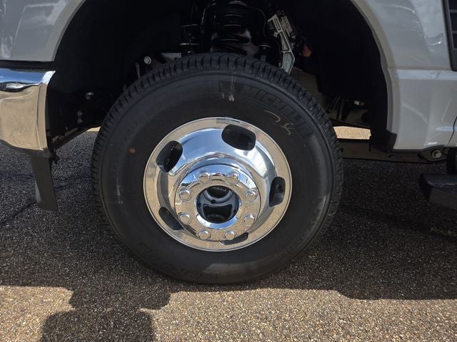 2026 Ford F-350SD Lariat DRW