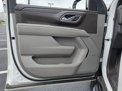 2023 GMC Yukon XL SLT