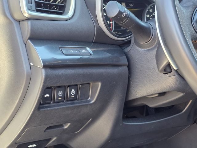 2023 Nissan Maxima SR