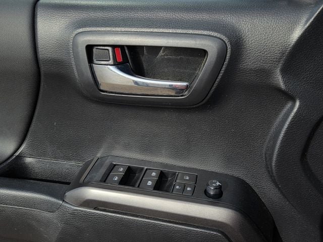 2022 Toyota Tacoma TRD Sport V6