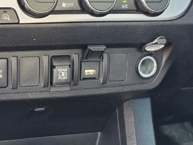 2022 Toyota Tacoma SR5 V6