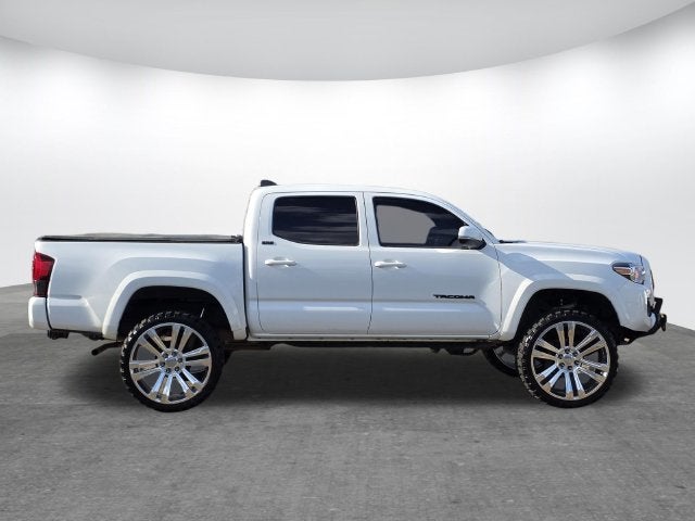 2022 Toyota Tacoma SR5 V6