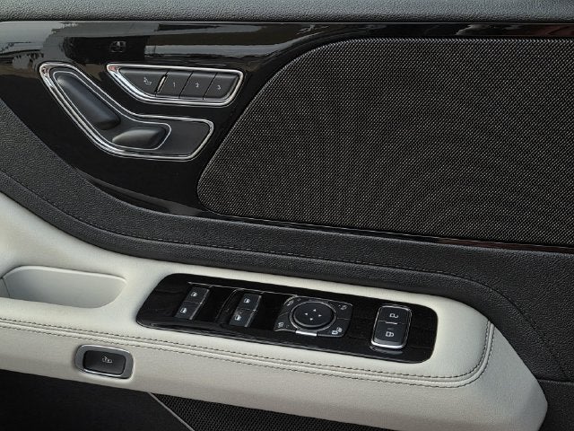 2027 Lincoln Aviator Premiere Premium