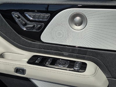 2027 Lincoln Aviator Reserve