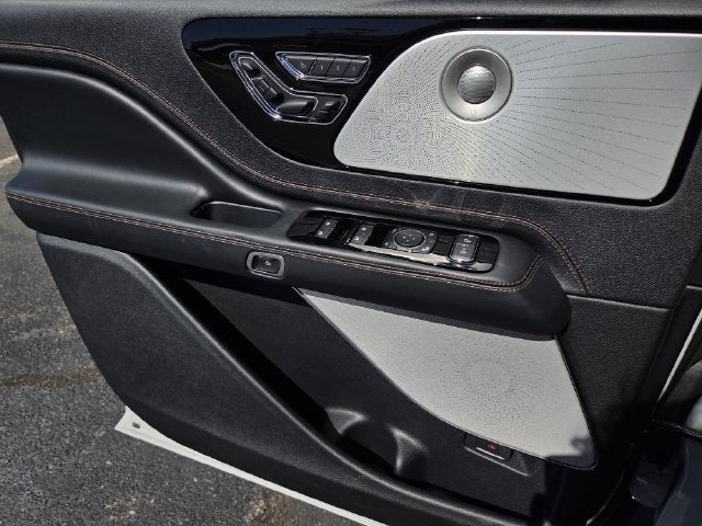 2027 Lincoln Aviator Black Label Premium