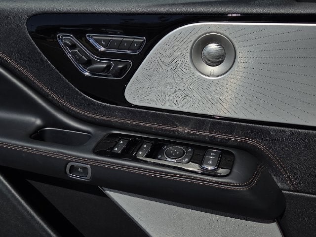 2027 Lincoln Aviator Black Label Premium