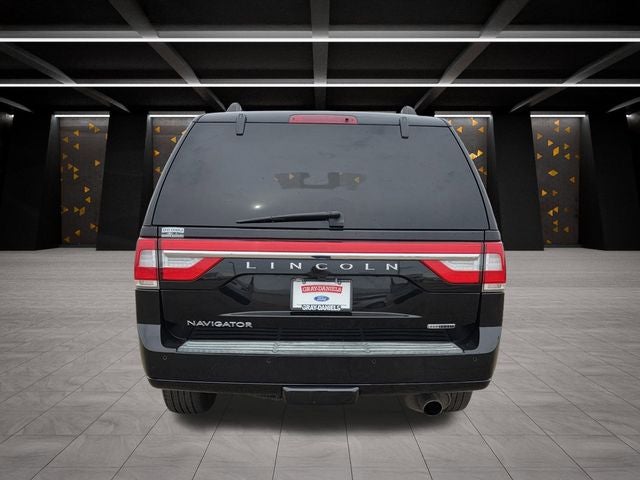 2016 Lincoln Navigator Select