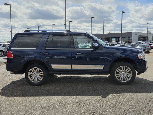 2012 Lincoln Navigator Base