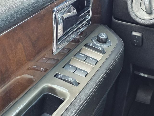 2014 Lincoln Navigator Base