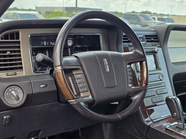 2014 Lincoln Navigator Base