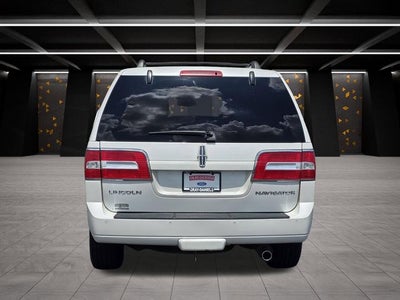 2014 Lincoln Navigator Base