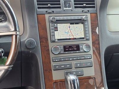 2014 Lincoln Navigator Base
