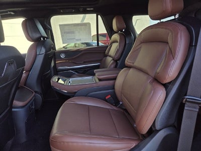 2027 Lincoln Navigator Reserve