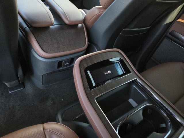 2027 Lincoln Navigator Reserve