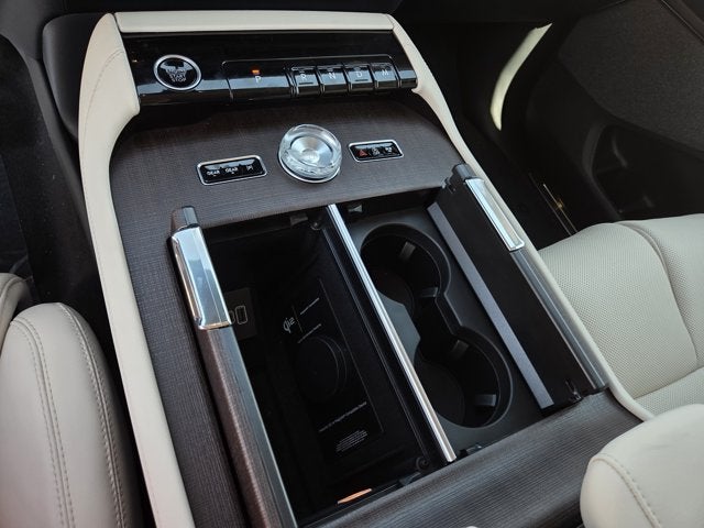 2027 Lincoln Navigator Reserve