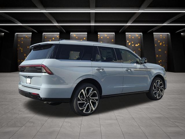 2027 Lincoln Navigator Reserve