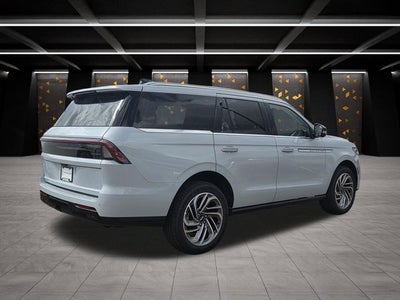 2026 Lincoln Navigator Reserve