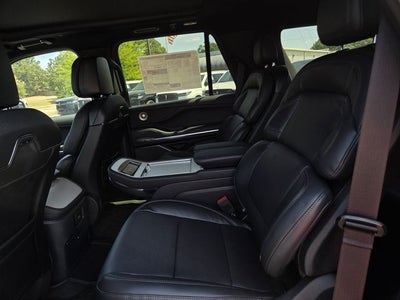 2027 Lincoln Navigator Reserve