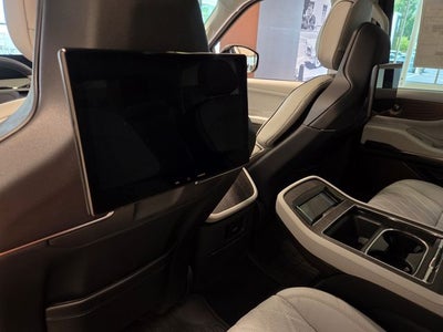 2027 Lincoln Navigator Black Label