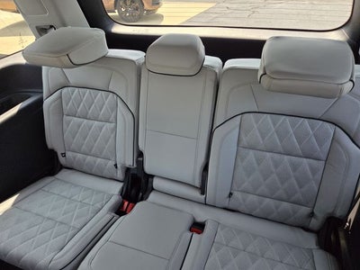 2027 Lincoln Navigator Black Label