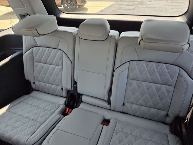 2027 Lincoln Navigator Black Label