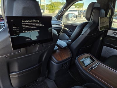 2027 Lincoln Navigator Black Label