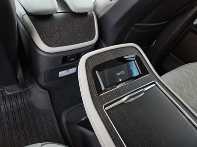 2027 Lincoln Navigator Black Label