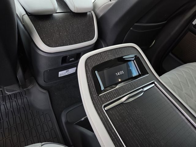 2027 Lincoln Navigator Black Label