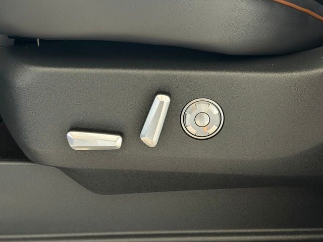 2025 Lincoln Navigator Black Label